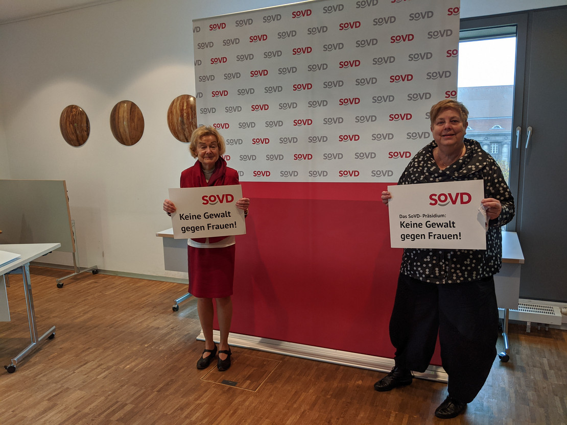 Anlässlich des internationalen Tages gegen Gewalt an Frauen trafen sich die SoVD Landesvorsitzende Ursula Engelen-Kefer und Jutta König Bundesfrauensprecherin.