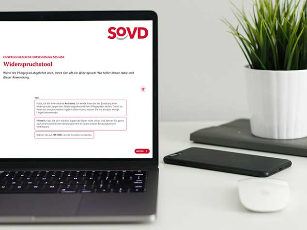 Laptop mit geöffneter Seite SoVD-Widerspruchstool