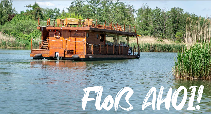 Floß auf Fluss